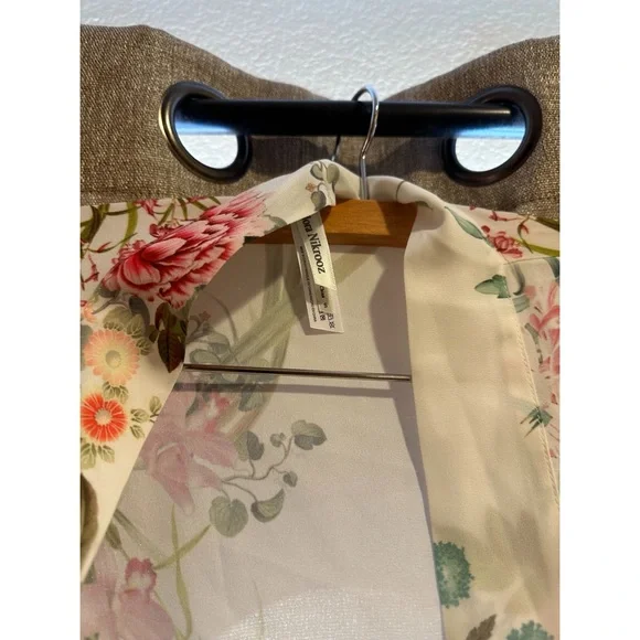 NWOT Flora Nikrooz Bridal Floral Lace Robe - Picture 2 of 3